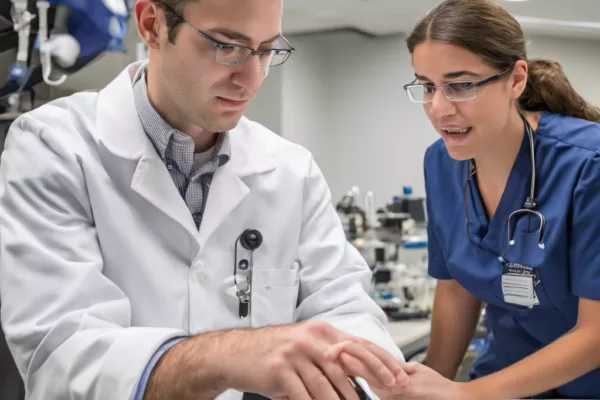 UConn's Clinical Engineering Program Provides Real-World Experience for Biomedical Engineering Students